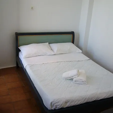 Ledra Hotel 3*
